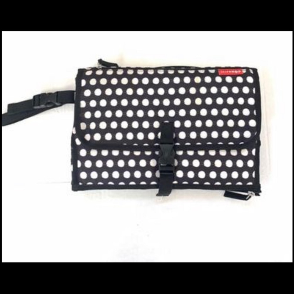 Skip hop changing station clutch​​